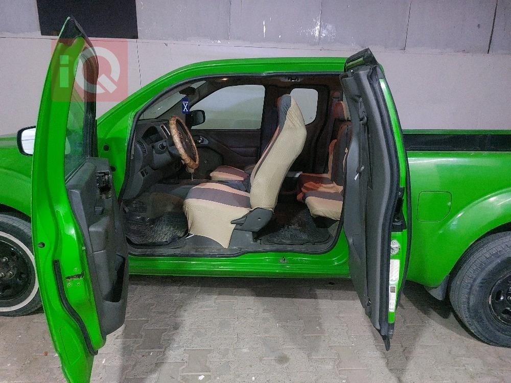 نیسان فرۆنتیر